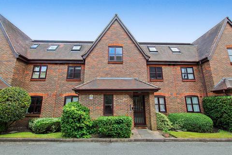 1 bed property, in Andrews Place, £250,000