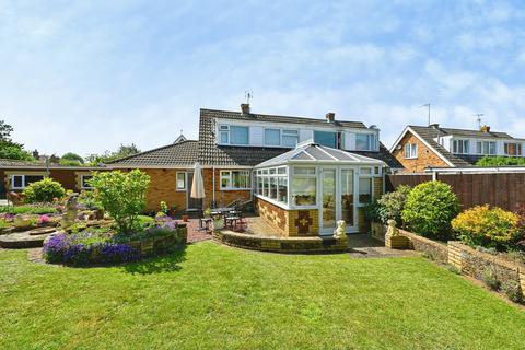 3 bed property, in Brent Avenue, £340,000