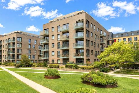 2 bed property, in Mill Park, £380,000