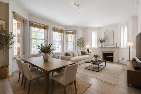 2 bed property, in 38 Trebovir Road, £1,275,000