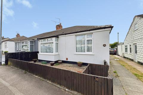 2 bed property, in Mostyn Avenue, £240,000
