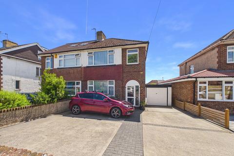 3 bed property, in Upper Shoreham Road, £500,000
