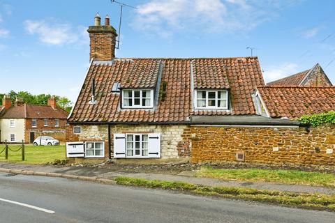 4 bed property, in Hunstanton Road, £475,000