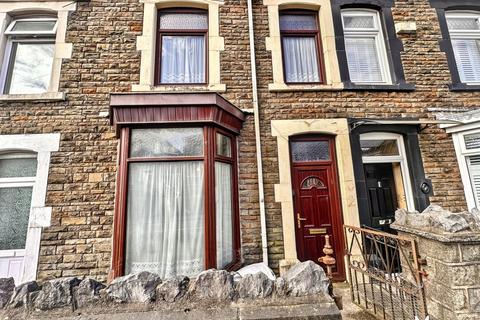 3 bed property, in Pant Yr Heol, £100,000