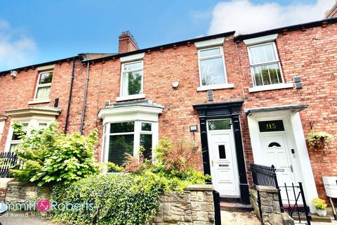 3 bed property, in Sunderland Street, £130,000