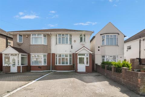 3 bed property, in Cranford Lane, £644,950