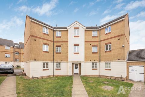 2 bed property, in Nightingale Crescent, £240,000