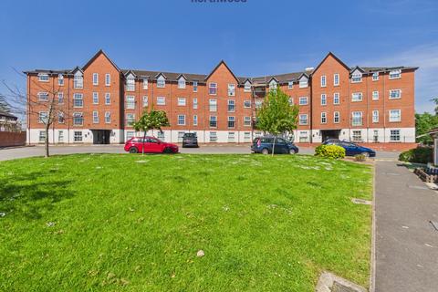 2 bed property, in Llys Nantgarw, £120,000