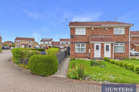 3 bed property, in Curlew Grove, £170,000