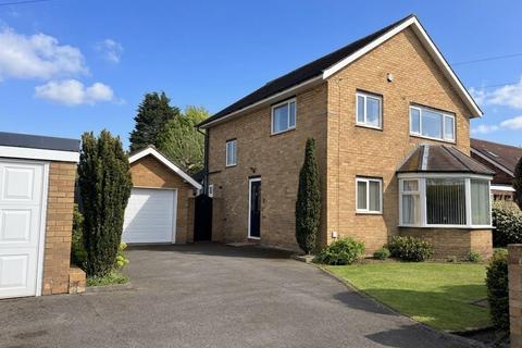 3 bed property, in Ollerton Road, £500,000