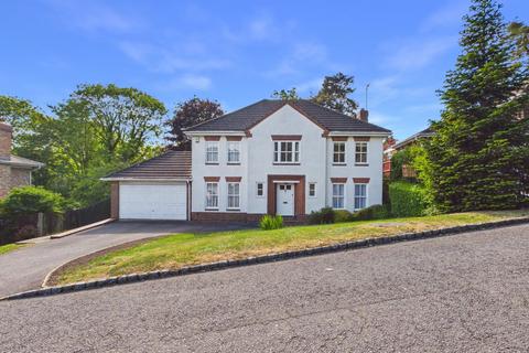 5 bed property, in Woodbank Avenue, £1,500,000
