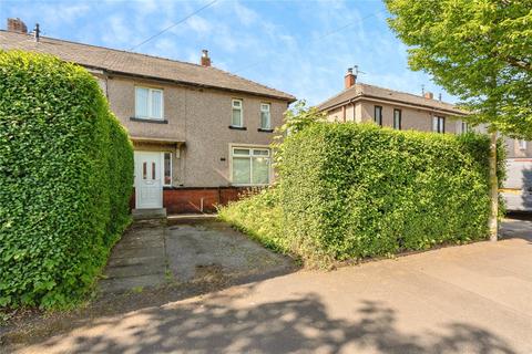 3 bed property, in Reedyford Road, £120,000