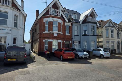 1 bed property, in Flat 5 Leigh House, £60,000