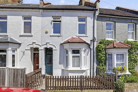3 bed property, in Brigadier Hill, £499,950