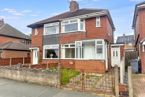 2 bed property, in 39 Parkhead Drive, £39,000