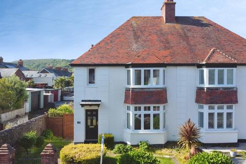 3 bed property, in Paganel Road, £325,000
