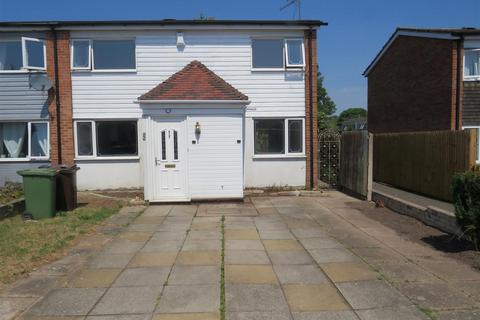 3 bed property, in Charlbury Avenue, £210,000