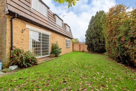 Land, in Rivercroft, £750,000