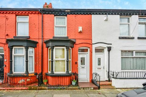 2 bed property, in Macdonald Street, £90,000