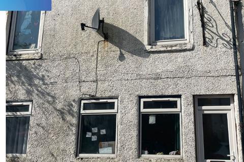 3 bed property, in 6 Store Lane, £53,000