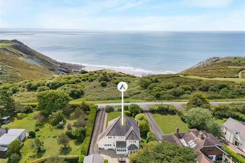 3 bed property, in West Cliff, £1,100,000