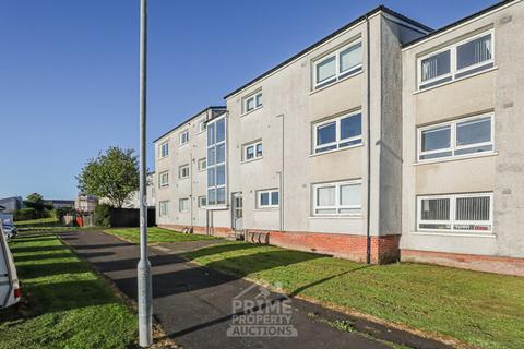 2 bed property, in 5 Maybole Road, £40,000