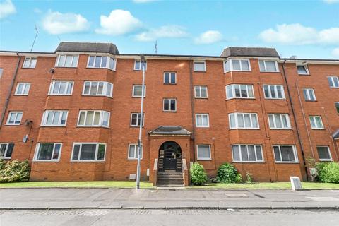 2 bed property, in Incholm Street, £130,000