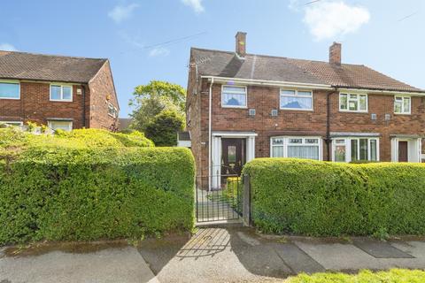 3 bed property, in York Road, £190,000