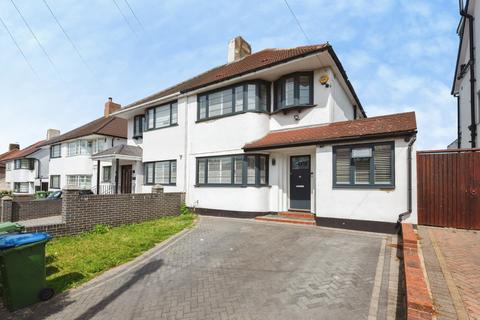 4 bed property, in Woolacombe Road, £900,000