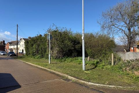 Studio, in Land Adj. 61 Ridham Avenue, £15,000
