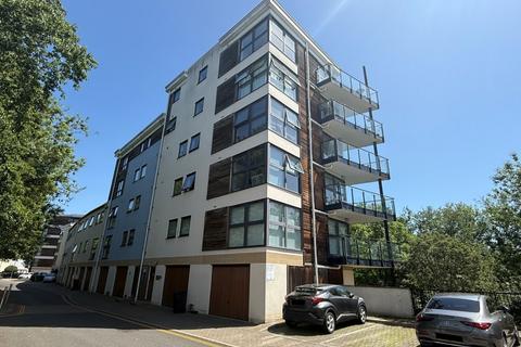 2 bed property, in 29 Clifford Way, £80,000