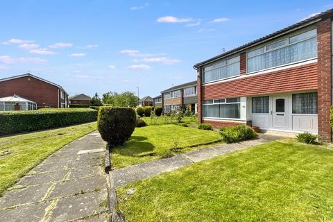 3 bed property, in Dahlia Way, £120,000