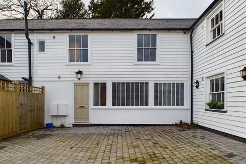 3 bed property, in 4B Gillsmans Hill, £175,000