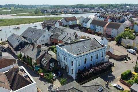 4 bed property, in Ground Floor, £240,000
