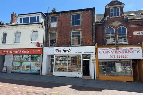 4 bed property, in 23 Bank Street, £300,000
