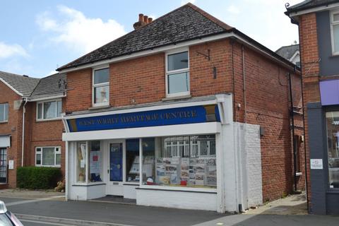 2 bed property, in Freshwater Heritage Centre, £130,000