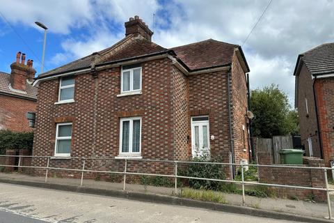 2 bed property, in 92 Ninfield Road, £170,000