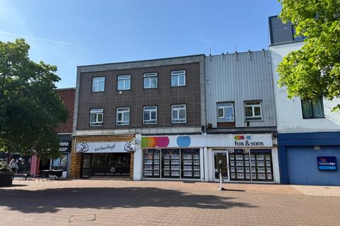 2 bed property, in 10C High Street, £60,000