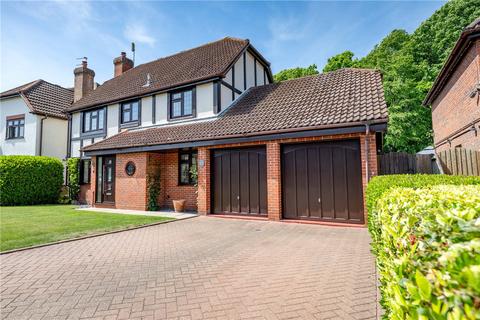 4 bed property, in Padgate, £575,000