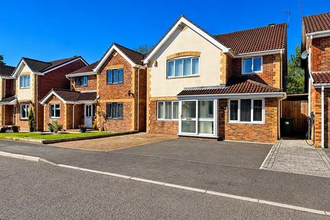 4 bed property, in Pant Y Dderwen, £430,000