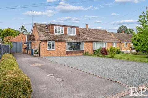 4 bed property, in Meadow Close, £1,200,000