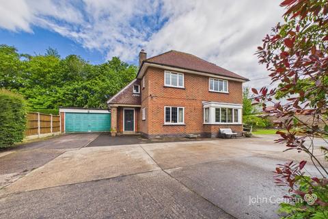 3 bed property, in Derby Road, £500,000