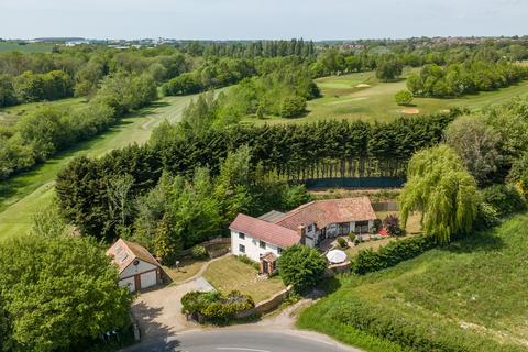 5 bed property, in Sturmer, £600,000