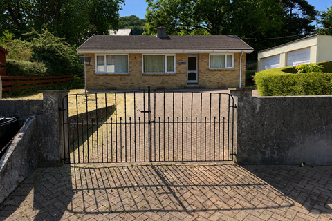 3 bed property, in Crockers Row, £290,000