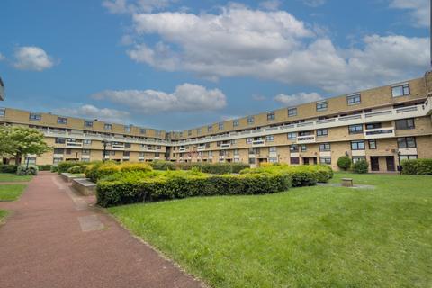 1 bed property, in 143 Collingwood Court, £10,000
