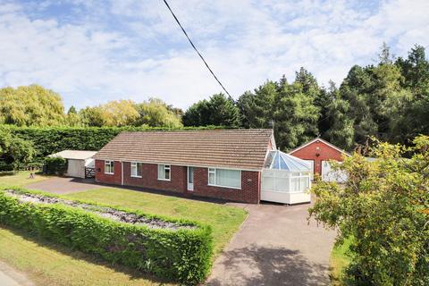 3 bed property, in Mill Road, £450,000