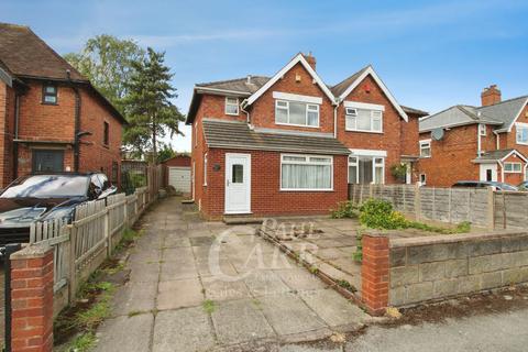 3 bed property, in Willows Road, £200,000