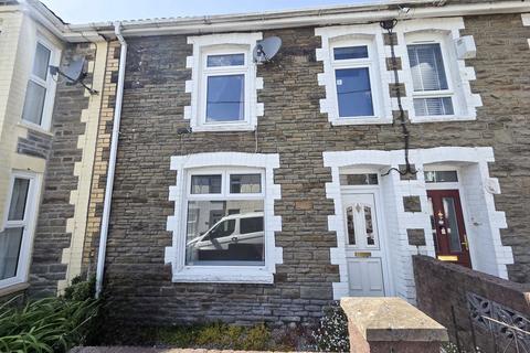 3 bed property, in Pengam Street, £175,000