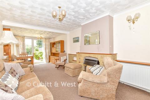 4 bed property, in Privett Road, £410,000