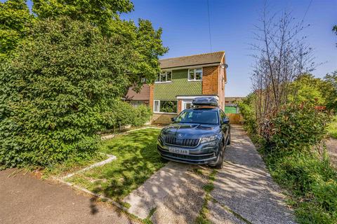 3 bed property, in Sutton Road, £350,000